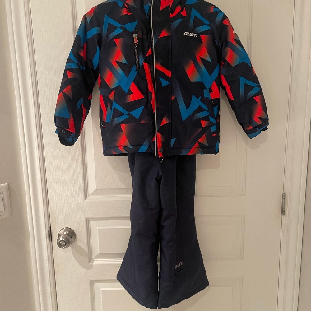 Kids size 5 ski/snow suit - complete. Made in Canada very warm and comfortable